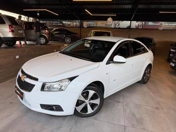 CHEVROLET CRUZE 1.8 LT 16V FLEX 4P AUTOMÁTICO CHEVROLET CRUZE 1.8 LT 16V FLEX 4P AUTOMÁTICO